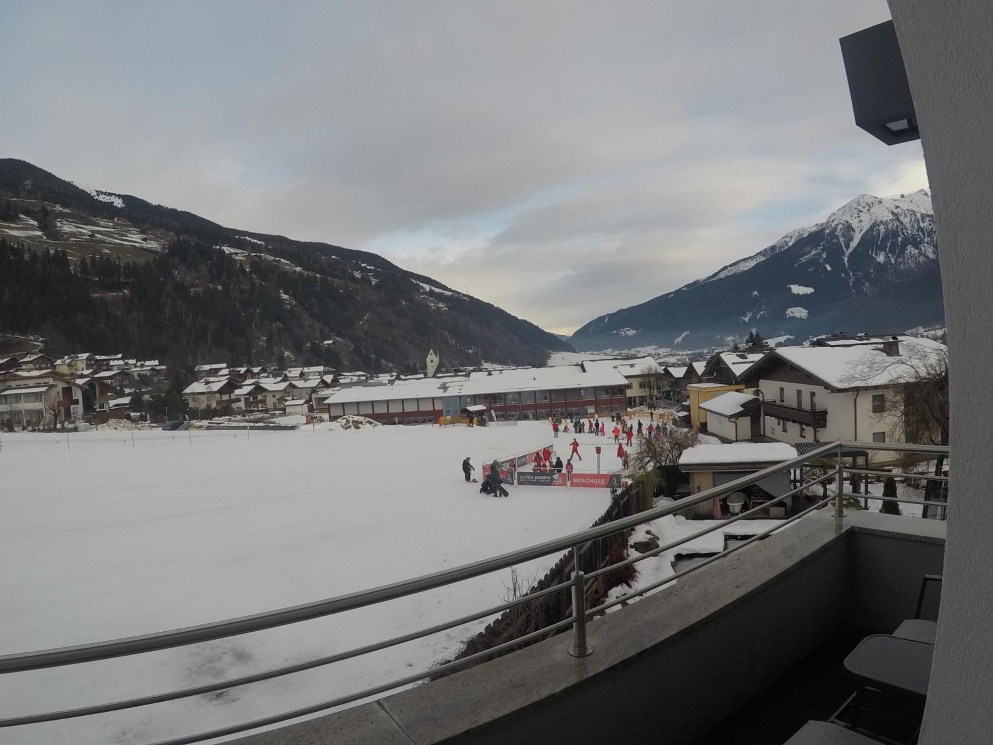 Ferienhaus Bergauf With Hot Tub Neukirchen am Großvenediger Esterno foto