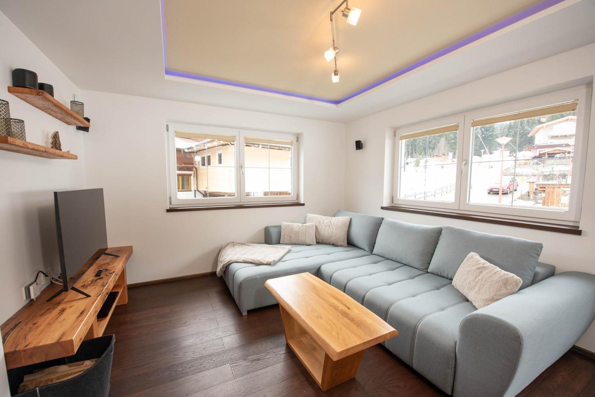 Ferienhaus Bergauf With Hot Tub Neukirchen am Großvenediger Esterno foto