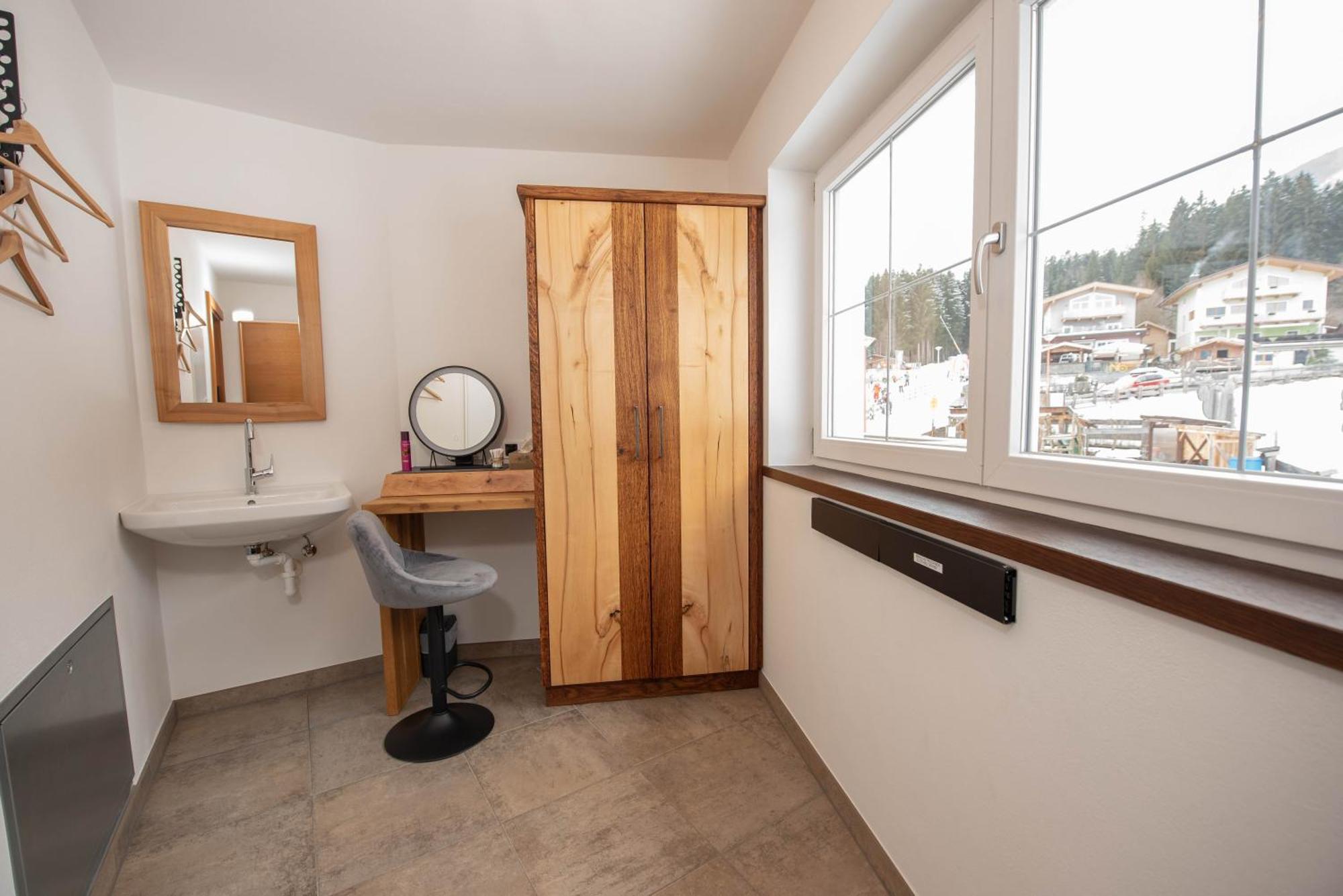 Ferienhaus Bergauf With Hot Tub Neukirchen am Großvenediger Esterno foto